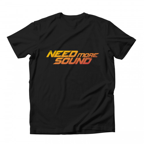 Need More Sound T-krekls Melns